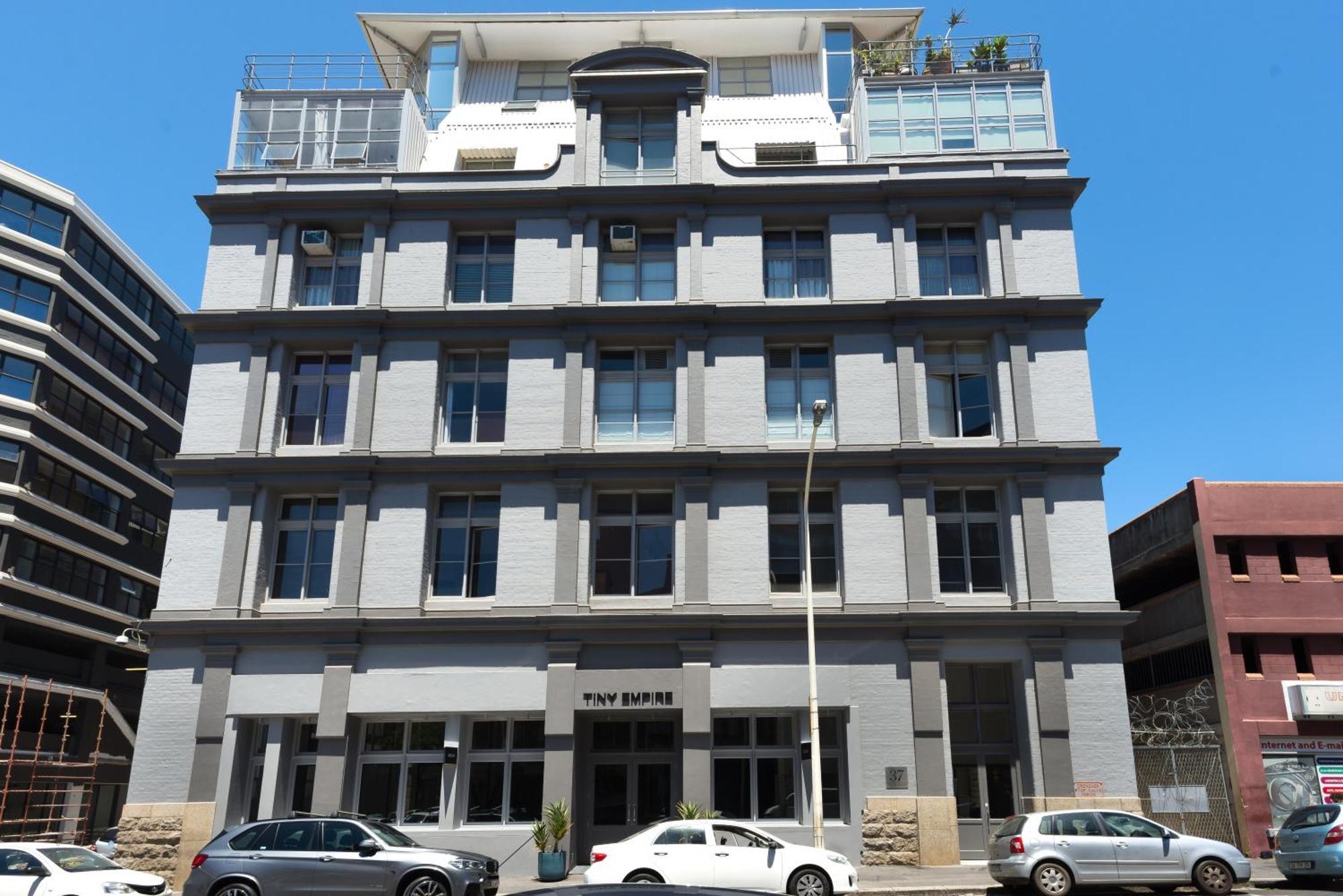 102 Wolroy House Apartment Cape Town