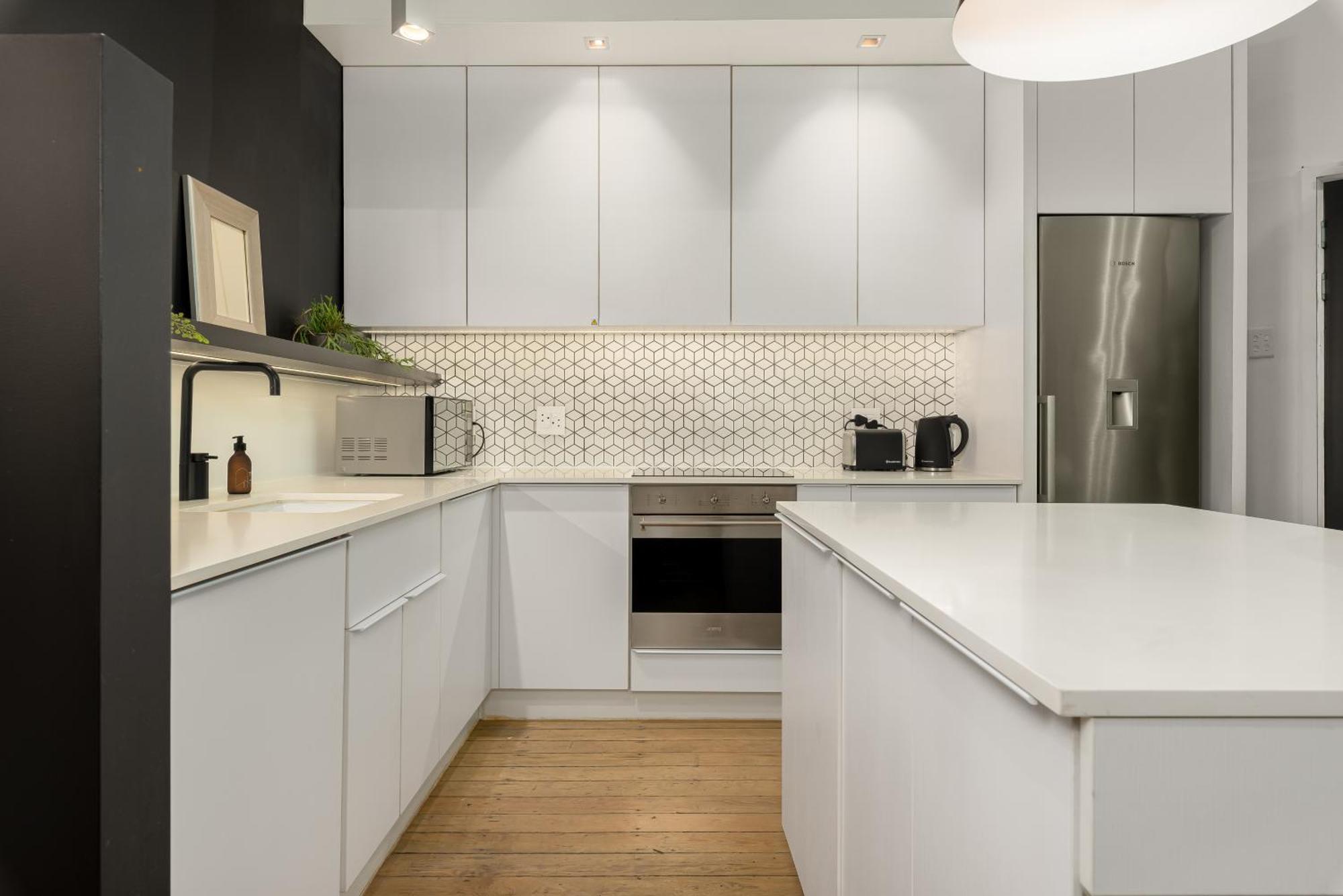 Apartment 102 Wolroy House Cape Town